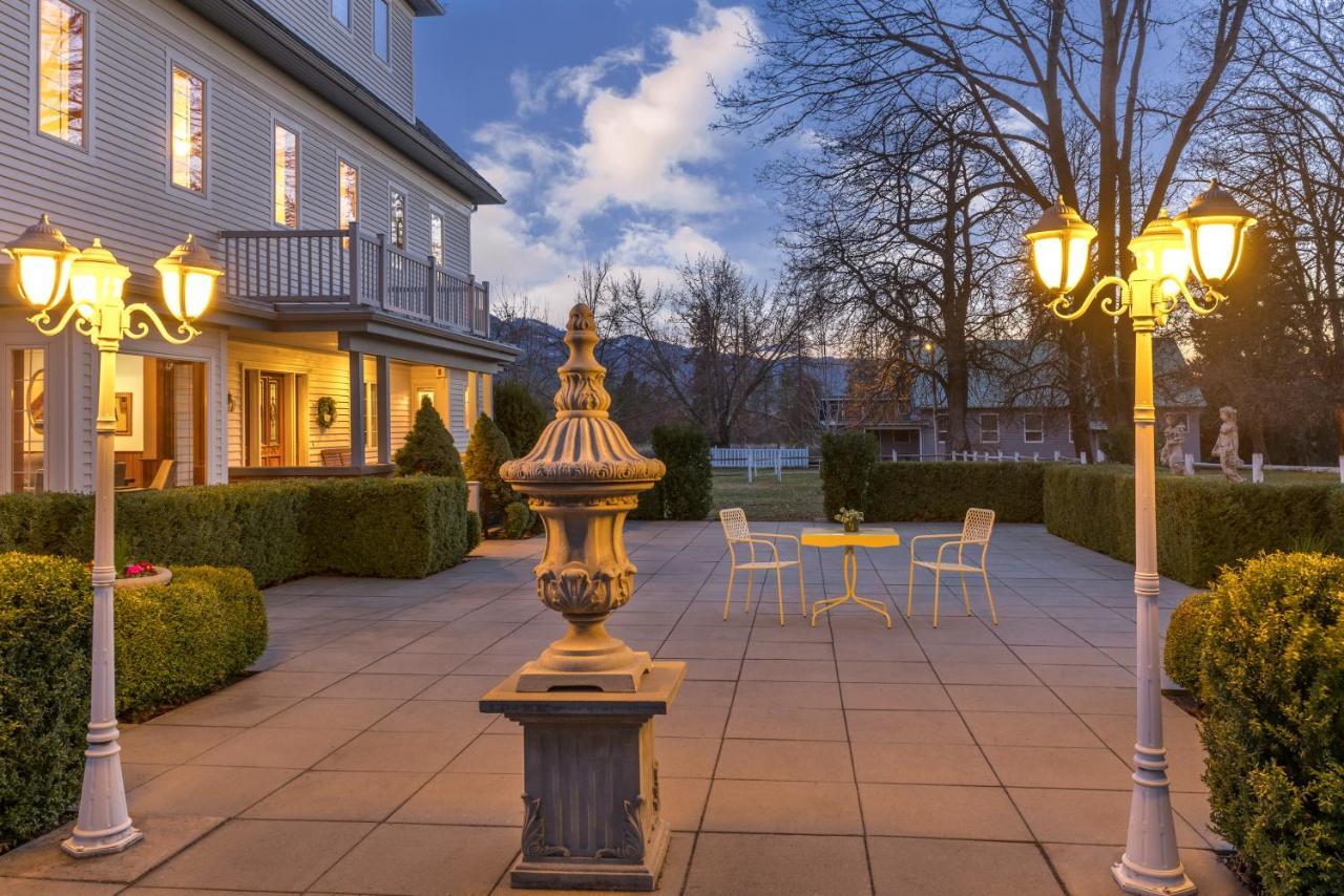Gardenview Estate Bed And Breakfast Kettle Falls Eksteriør billede